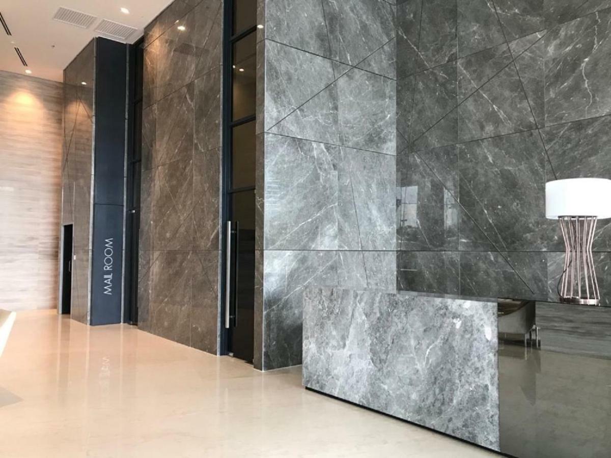 Almas Puteri Harbour Apartment Nusajaya  Bagian luar foto